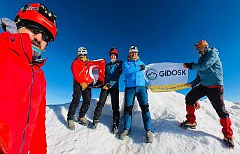 GİDOSK sporcuları Ağrı Dağı'na tırmandı