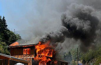 Giresun'da yangın çıkan restoran kullanılamaz hale geldi