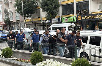 Telefonda dolandırıcılık yaptıkları iddiasıyla yakalanan 6 şüpheli tutuklandı