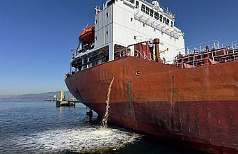 İzmit Körfezi'ni kirleten gemi hakkında yasal işlem başlatıldı