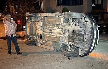 Karabük'te 3 kişinin yaralandığı zincirleme kaza güvenlik kamerasında