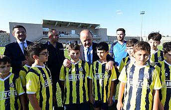Kastamonu Valisi Dallı, yaz futbol okulunu ziyaret etti