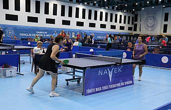 Masa Tenisi Veteranlar Türkiye Şampiyonası Samsun'da başladı