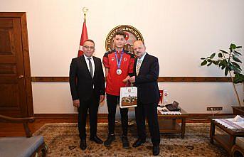 Milli tekvandocular Vali Dallı'yı ziyaret etti