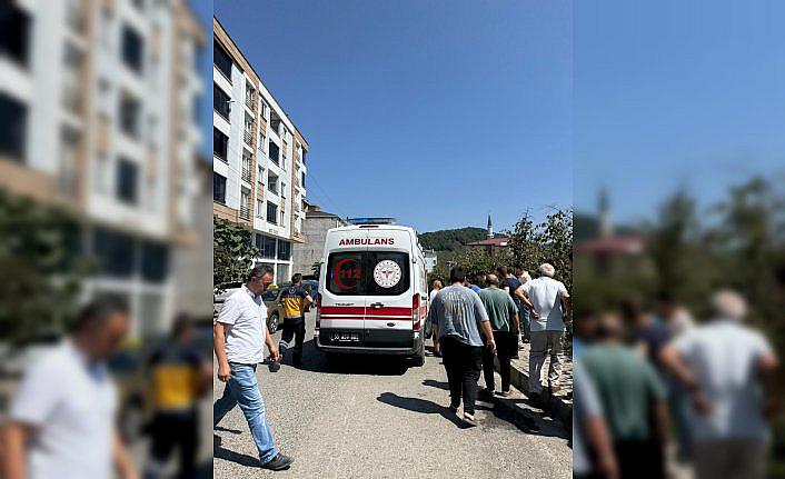 Salıpazarı'nda devrilen motosikletin sürücüsü yaralandı