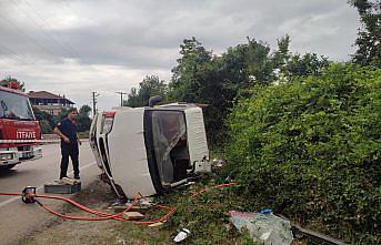 Samsun'da kamyonetin devrilmesi sonucu 1 kişi öldü, 2 kişi yaralandı