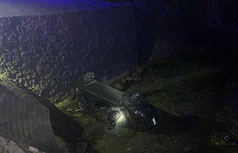 Sinop’ta dereye devrilen otomobildeki 3 kişi yaralandı