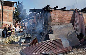 Sinop'ta tamirhanede çıkan yangın söndürüldü