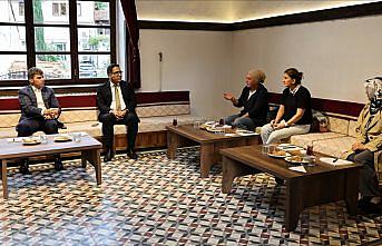 Amasya Valisi Bakan, kadın kooperatifleri temsilcileriyle bir araya geldi