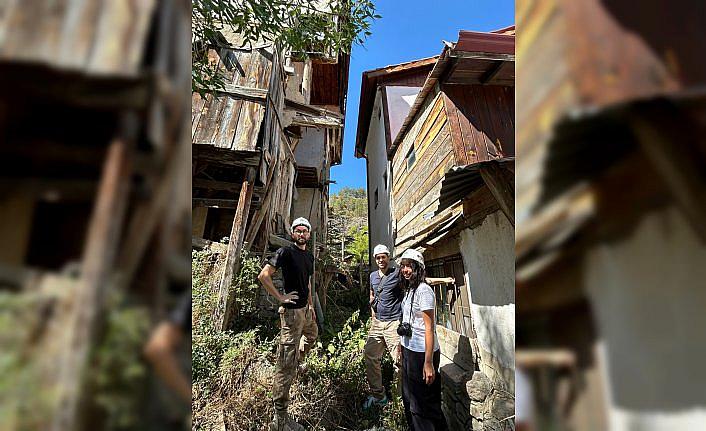 Avrupa Miras Gönüllüleri ekibi Mudurnu'da çalışma yürütüyor