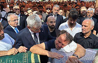 Bakan Memişoğlu, Samsun'daki kazada ölen anne ile oğlunun cenaze törenine katıldı