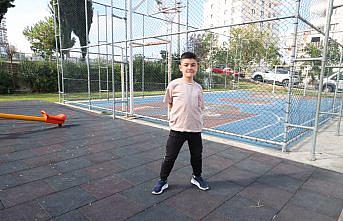 DMD hastası Yavuz Berkay'ın hayali Onuachu ile futbol oynamak