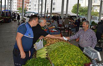 Havza sebze pazarında fiyat etiketi denetimi yapıldı