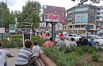 Havza'da Türkiye ABD voleybol çeyrek final maçı meydanda izlendi