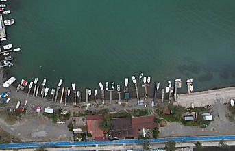 Kastamonu'da olumsuz hava koşulları nedeniyle balıkçılar denize açılamadı