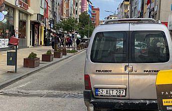 Ordu'da hafif ticari aracın çarptığı bisikletteki çocuk yaralandı