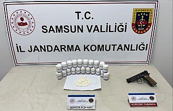 Samsun'da 1317 sentetik ecza hapı ele geçirildi