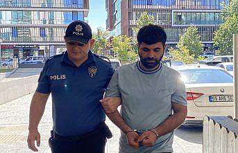 Samsun'da araçlarının önü kesilen çift darbedildi