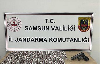 Samsun'da minibüsün altına gizlenen sentetik ecza hapı ele geçirildi
