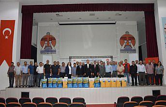 Samsun'da üreticilere kanola tohumu dağıtıldı