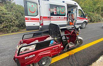 Sinop’ta 3 tekerlekli motosiklet kazasında 2 kişi yaralandı