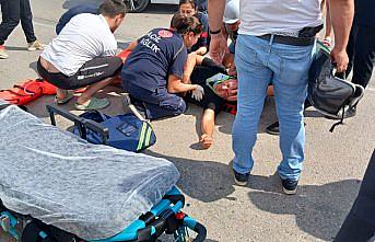 Sinop'ta otomobil ile çarpışan motosikletin sürücüsü yaralandı