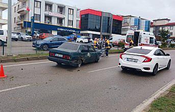 Sinop’ta zincirleme trafik kazasında 1 kişi yaralandı