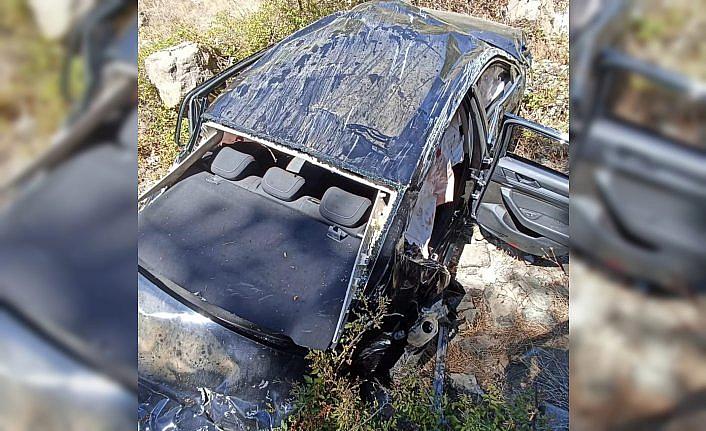 Tokat'ta uçuruma devrilen otomobilin sürücüsü yaralandı
