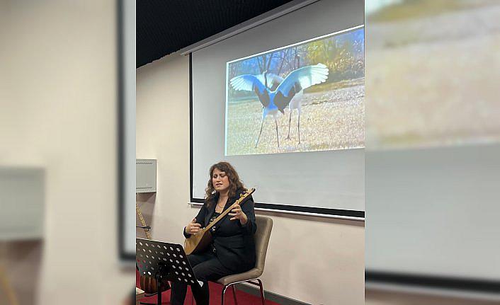 Amasya Üniversitesi'nde “Turna“ temalı türkü konseri verildi
