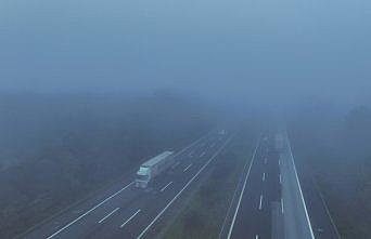 Anadolu Otoyolu'nun Düzce kesiminde sis etkili oldu