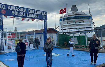 “Astoria Grande“ kruvaziyeri Rusya'dan 940 yolcusuyla Amasra'ya geldi