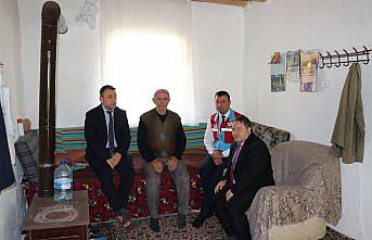 Boğazkale SYDV görevlileri yaşlıları ziyaret etti
