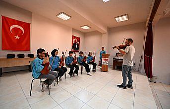 Düzce'de çocuklar müziğin gücüyle dijital bağımlılıktan uzaklaşıyor