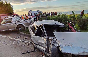 Giresun'da otomobil ile kamyonetin çarpışması sonucu 6 kişi yaralandı