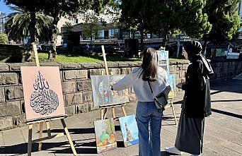 Giresun'da üniversite öğrencileri resim sergisi açtı