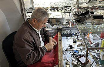 Karabüklü saat tamircisi yarım asırdır saatleri ayarlıyor