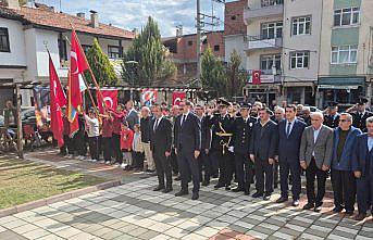 Kastamonu'nun ilçelerinde çelenk sunma töreni düzenlendi