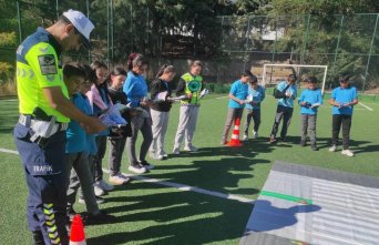 Merzifon’da öğrencilere trafik eğitimi verildi