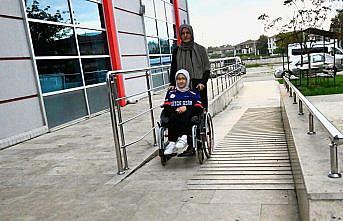 Okçulukla sosyalleşen Asuman, yarışacağı günlere hazırlanıyor