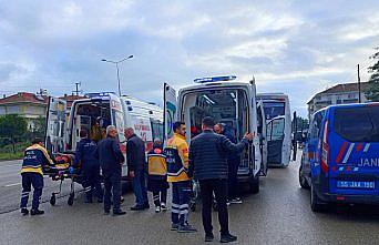 Samsun'da tümsekten hızlı geçen halk otobüsündeki 4 yolcu yaralandı