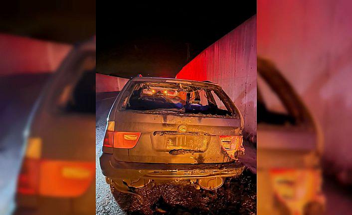 Sinop'ta seyir halindeyken yanan otomobil kullanılamaz hale geldi
