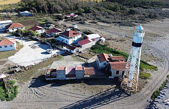 Tarihi Bafra Feneri hala gemilere yol gösteriyor