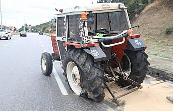 Taşova’da traktörle kamyonetin çarpışması sonucu 2 kişi yaralandı