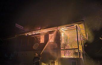 Tekkeköy'de müstakil evde çıkan yangın söndürüldü