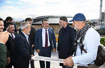 Trabzon Büyükşehir Belediye Başkanı Genç, Kudüs Parkı çalışmalarını inceledi