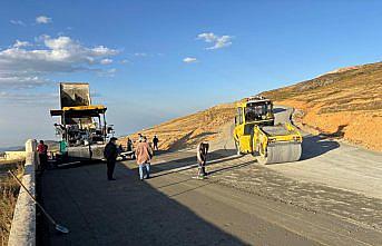 Trabzon'da Harmantepe Şehitliği yolunda çalışmalar devam ediyor
