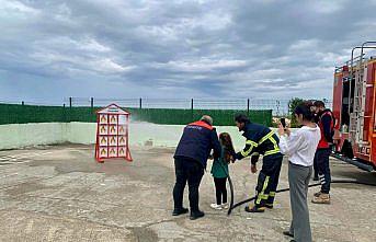 Türkeli’de öğrencilere yangın söndürme teknikleri eğitimi verildi