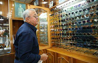 Yaklaşık 60 yıldır sürdürdüğü mesleği parmak izlerini sildi