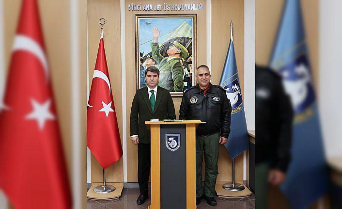 Amasya Valisi Bakan, Merzifon Garnizon Komutanı Serin’i ziyaret etti