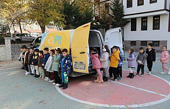 Amasya'da anaokulu öğrencilerinden Mehmetçik ve polise anlamlı mektuplar